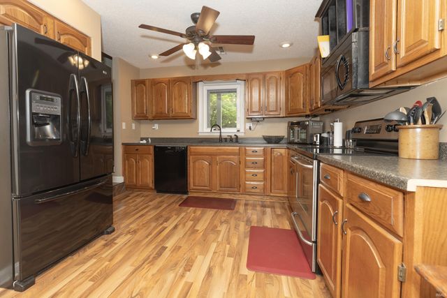 1688 Mt Gilead Road, Boonville, IN 47601