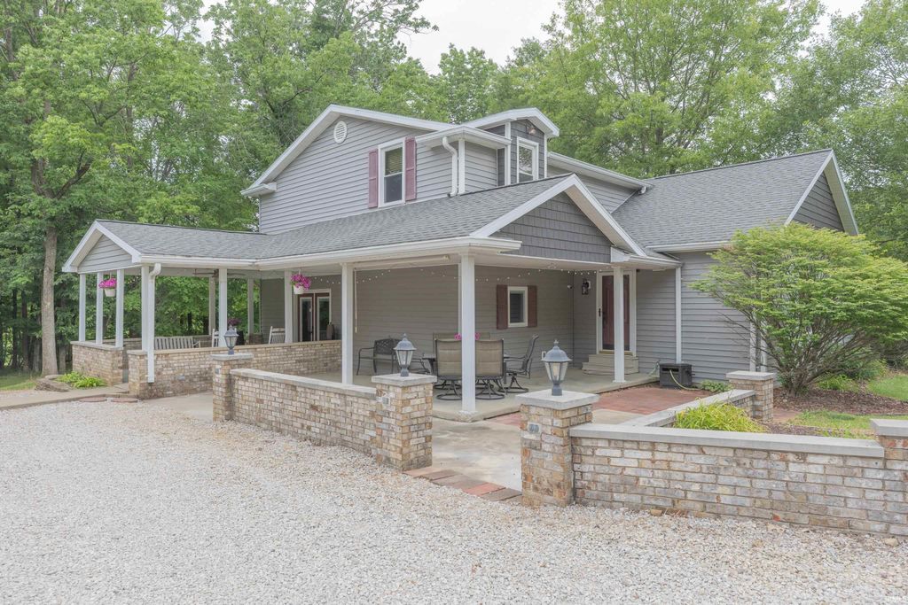 1688 Mt Gilead Road, Boonville, IN 47601