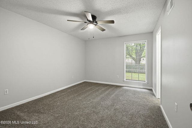 8415 Southernwood Cove, Southaven, MS 38671