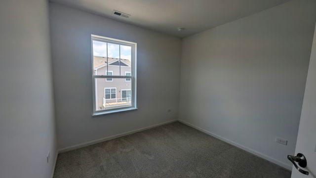 434 Red Oak Circle 434, Volo, IL 60020