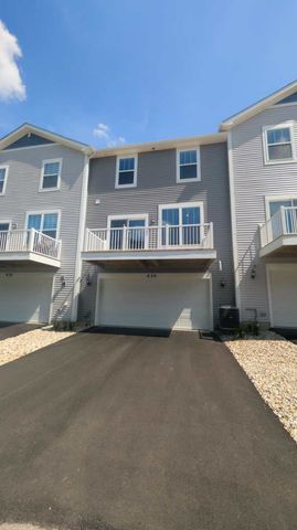 434 Red Oak Circle 434, Volo, IL 60020