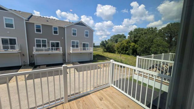 434 Red Oak Circle 434, Volo, IL 60020
