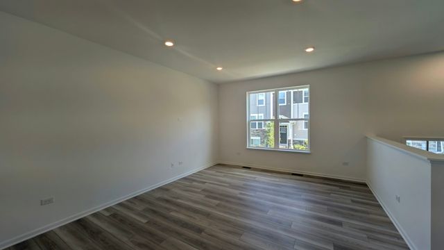 434 Red Oak Circle 434, Volo, IL 60020