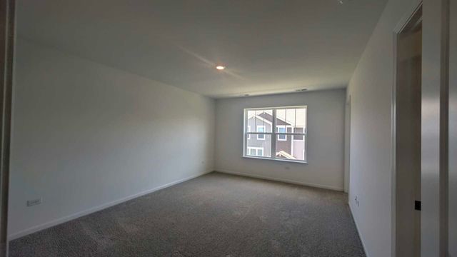 434 Red Oak Circle 434, Volo, IL 60020