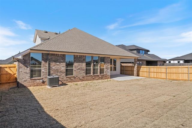 3807 Mesa Road, Norman, OK 73071