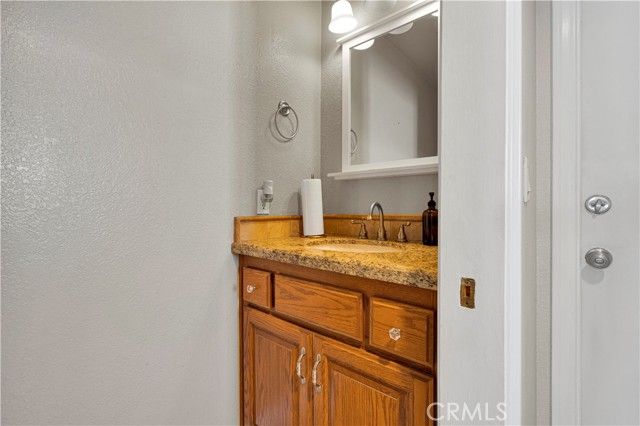 16258 Chiwi, Apple Valley, CA 92307