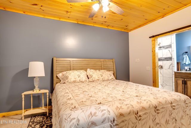 157 Helms Ferry Rd, Sharps Chapel, TN 37866