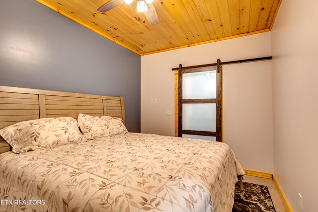 157 Helms Ferry Rd, Sharps Chapel, TN 37866