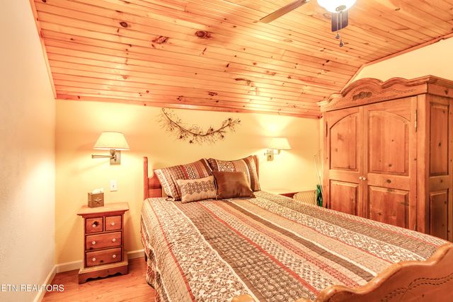 157 Helms Ferry Rd, Sharps Chapel, TN 37866