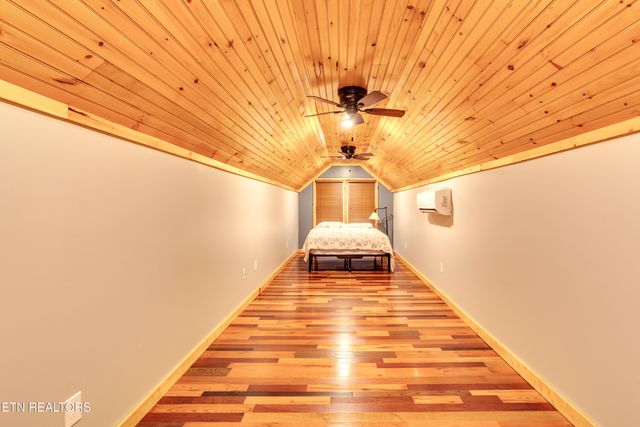 157 Helms Ferry Rd, Sharps Chapel, TN 37866