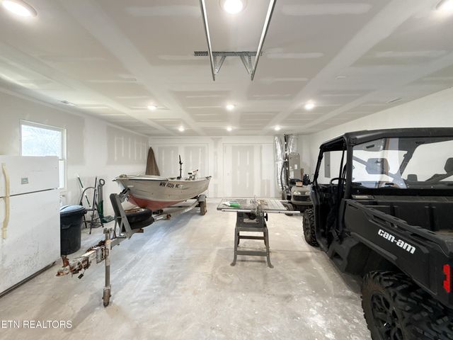 157 Helms Ferry Rd, Sharps Chapel, TN 37866