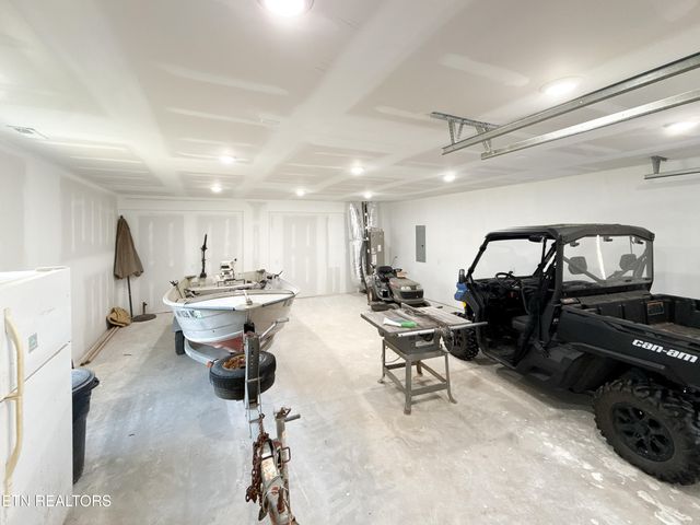 157 Helms Ferry Rd, Sharps Chapel, TN 37866