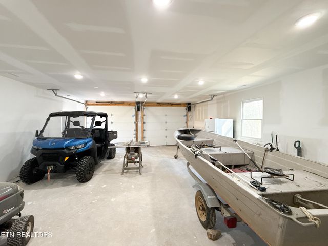 157 Helms Ferry Rd, Sharps Chapel, TN 37866