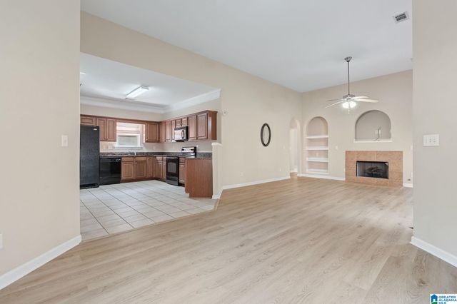 2813 OXMOOR GLEN DRIVE, Birmingham, AL 35211