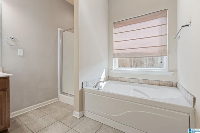 2813 OXMOOR GLEN DRIVE, Birmingham, AL 35211