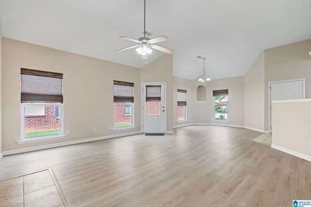 2813 OXMOOR GLEN DRIVE, Birmingham, AL 35211