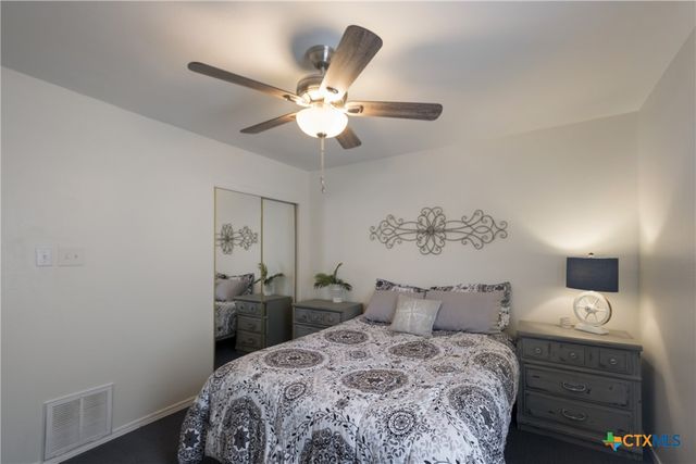 1135 Parkview Drive C16, Canyon Lake, TX 78133