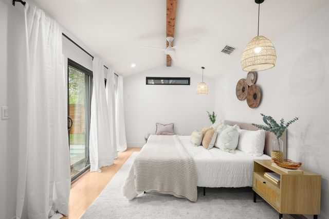 207 El Paso ST, Austin, TX 78704