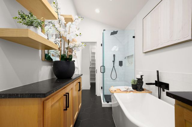 207 El Paso ST, Austin, TX 78704