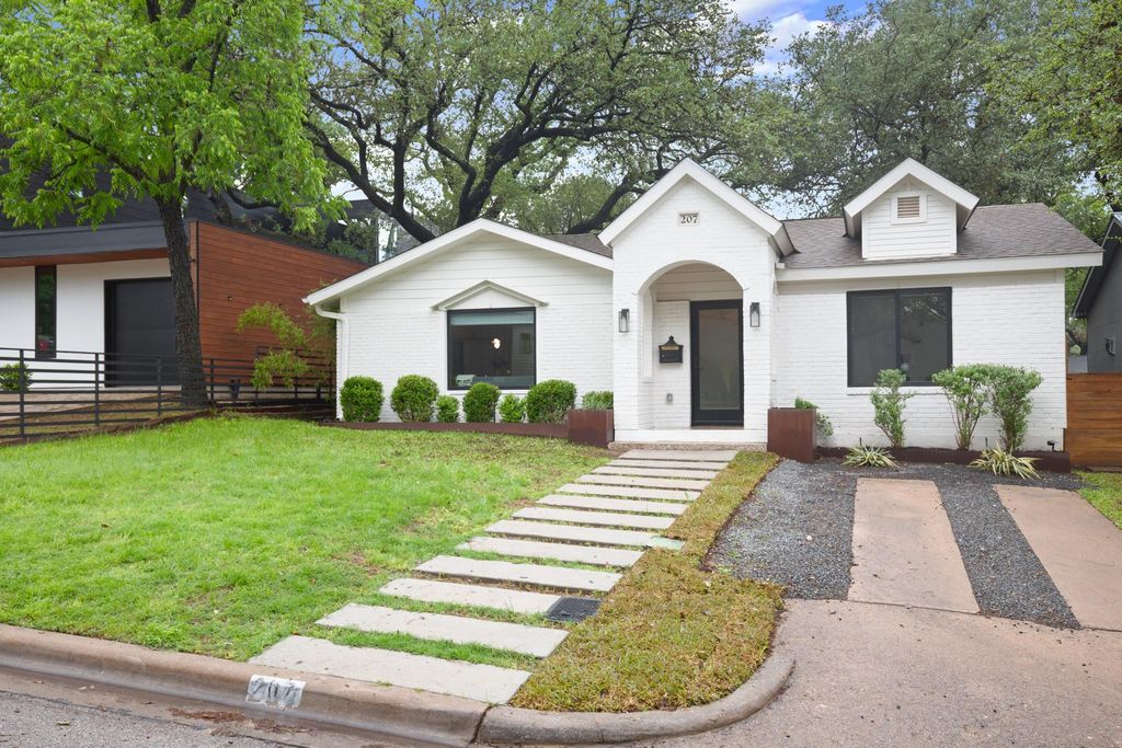 207 El Paso ST, Austin, TX 78704