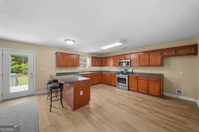 303 Peg Wen Boulevard, Statesboro, GA 30461
