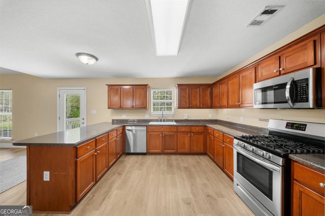 303 Peg Wen Boulevard, Statesboro, GA 30461