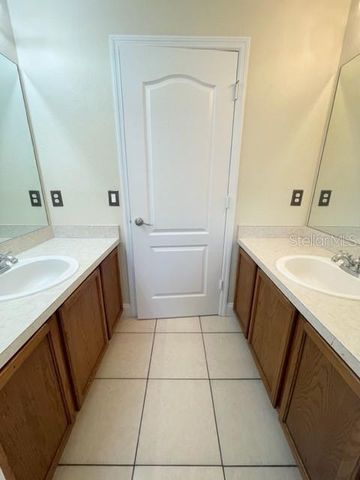 9114 OAK PRIDE COURT, Tampa, FL 33647