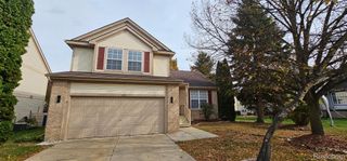 322 LAKE MEADOW Drive, Waterford Charter Township, MI 48327