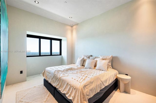 650 NE 32nd Street UPH5302, Miami, FL 33137