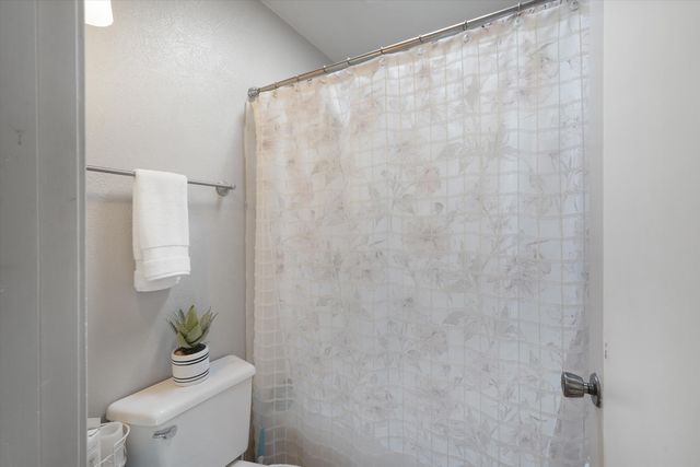 1209 Bernalillo Place SE, Albuquerque, NM 87123