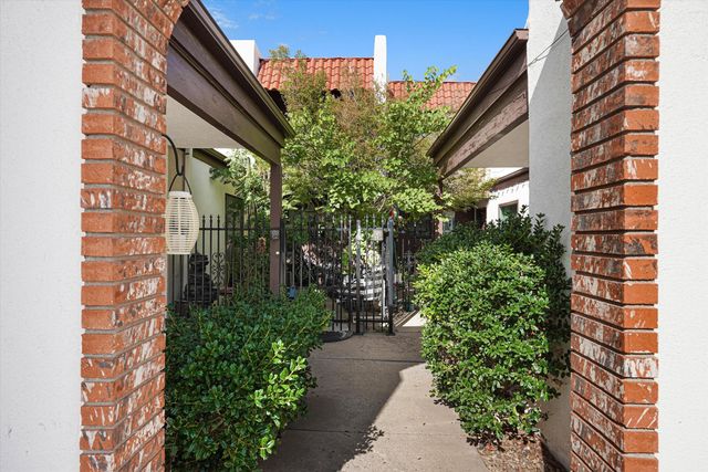 1209 Bernalillo Place SE, Albuquerque, NM 87123