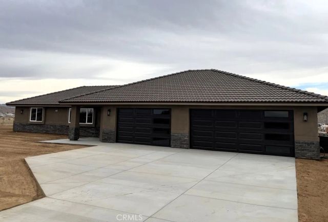 13119 Candlewood Road, Apple Valley, CA 92308