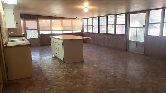 2221 ROBIN Road, Alexandria, LA 71301