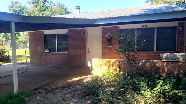 2221 ROBIN Road, Alexandria, LA 71301