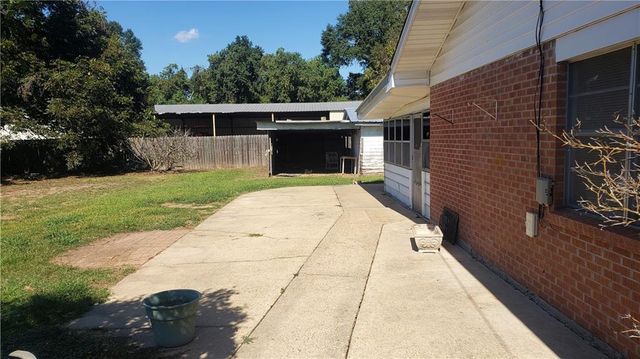 2221 ROBIN Road, Alexandria, LA 71301