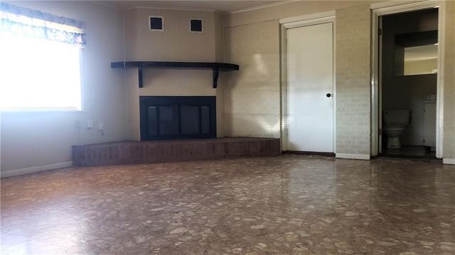 2221 ROBIN Road, Alexandria, LA 71301