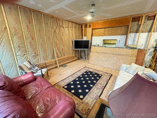 429728 E 1147 Road, Porum, OK 74455