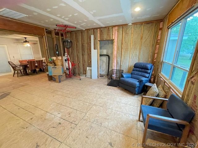 429728 E 1147 Road, Porum, OK 74455