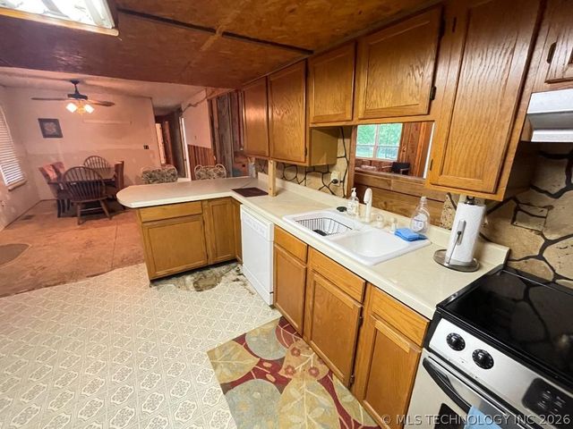 429728 E 1147 Road, Porum, OK 74455