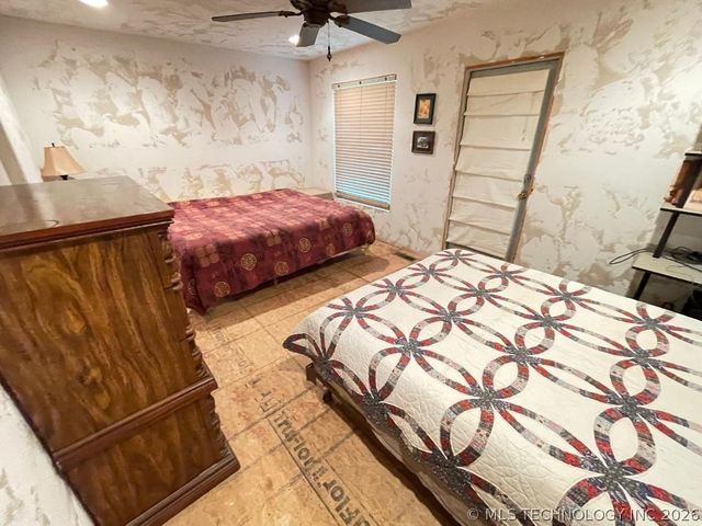 429728 E 1147 Road, Porum, OK 74455