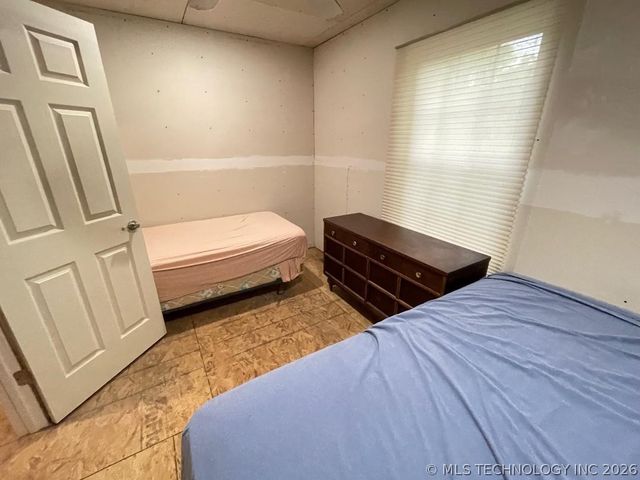 429728 E 1147 Road, Porum, OK 74455