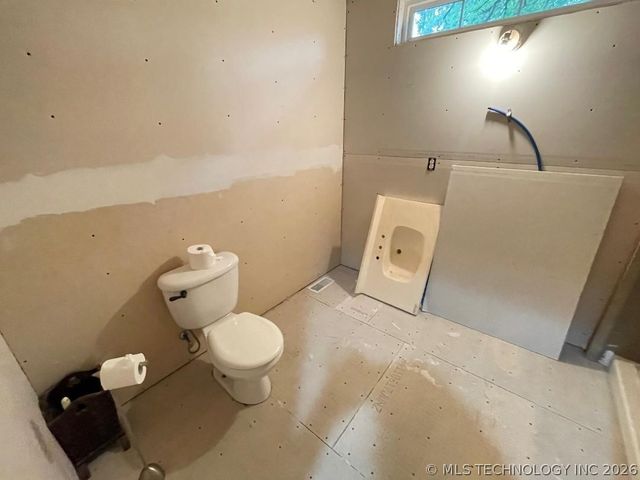 429728 E 1147 Road, Porum, OK 74455