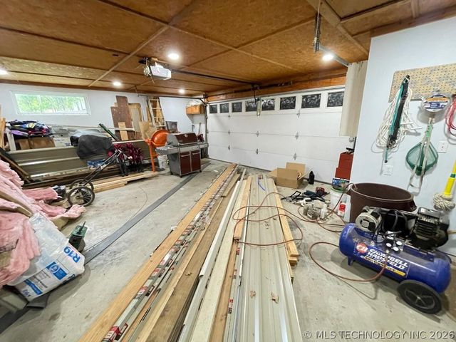 429728 E 1147 Road, Porum, OK 74455