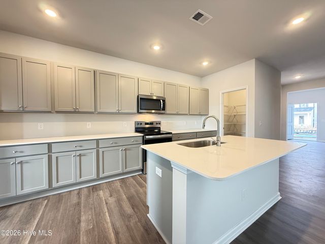 1098 Hanson Drive, Leland, NC 28451