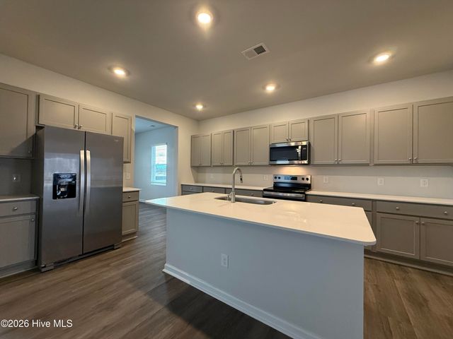 1098 Hanson Drive, Leland, NC 28451