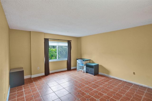 200 178th Drive 309, Sunny Isles Beach, FL 33160