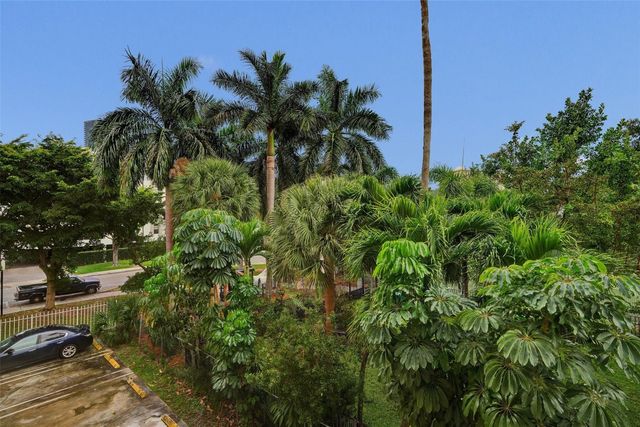 200 178th Drive 309, Sunny Isles Beach, FL 33160