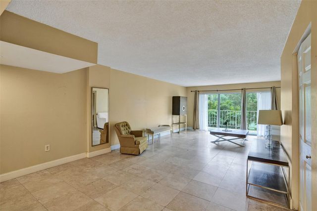 200 178th Drive 309, Sunny Isles Beach, FL 33160