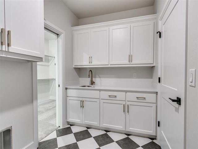 4559 Red Cedar Avenue, Piedmont, OK 73078