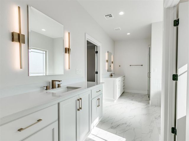 4559 Red Cedar Avenue, Piedmont, OK 73078